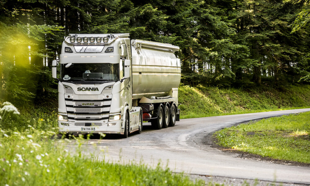 Gamme V8 SCANIA l Groupe Channel Poids Lourds