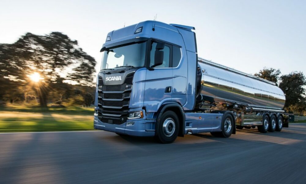 Série S tracteurs porteurs l Groupe Channel Poids Lourds